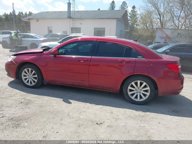 12605093 :رقم المزاد ، 1C3BC1FG6BN535628 vin ، 2011 Chrysler 200 Touring مزاد بيع