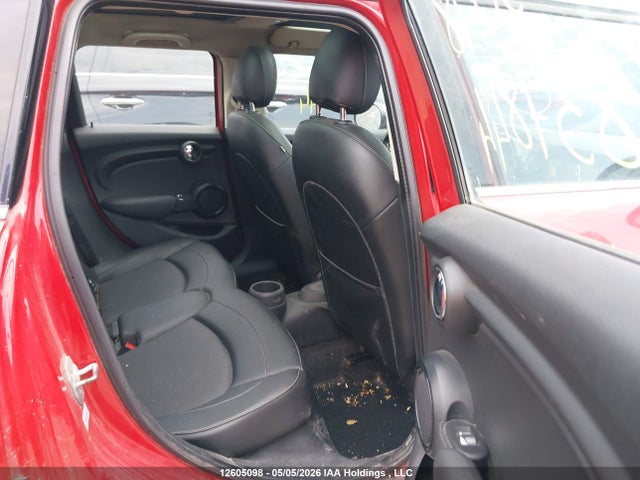 Mini 5 Door Cooper 2015 WMWXS5C53FT837844 Image 8