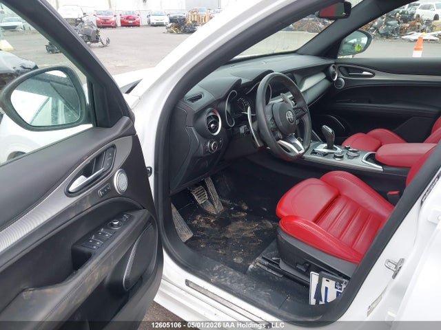 Продаж на аукціоні авто 2023 Alfa Romeo Stelvio Ti/lusso/veloce/estrema, vin: ZASPAKBN5P7D63645, номер лоту: 12605106