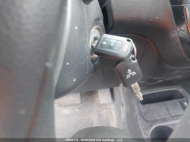 ML32A3HJ1JH001605 Mitsubishi MIRAGE ES