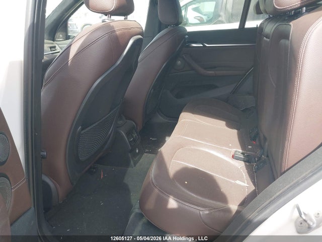 WBXHT3C35GP880103 BMW X1 Xdrive28i