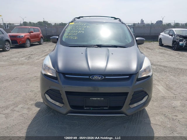 1FMCU0GX0FUB52913 Ford ESCAPE SE