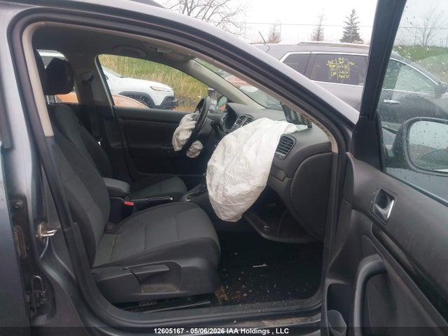 2011 Volkswagen Golf 2.0 Tdi Comfortline/2.0 Tdi Highline მანქანა იყიდება აუქციონზე, vin: 3VWPL7AJ7BM665061, აუქციონის ნომერი: 12605167
