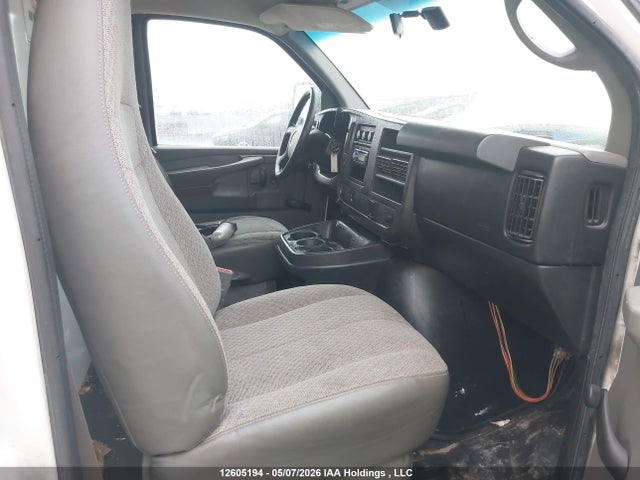 1GD374CL3F1111551 GMC Savana Cutaway 3500 1sd