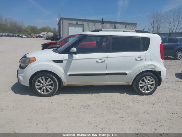 2013 Kia Soul 2.0l 2u/2.0l 4u/2.0l 4u Burner/2.0l 4u Luxury/2.0l 4u Retro მანქანა იყიდება აუქციონზე, vin: KNDJT2A6XD7768592, აუქციონის ნომერი: 12605208