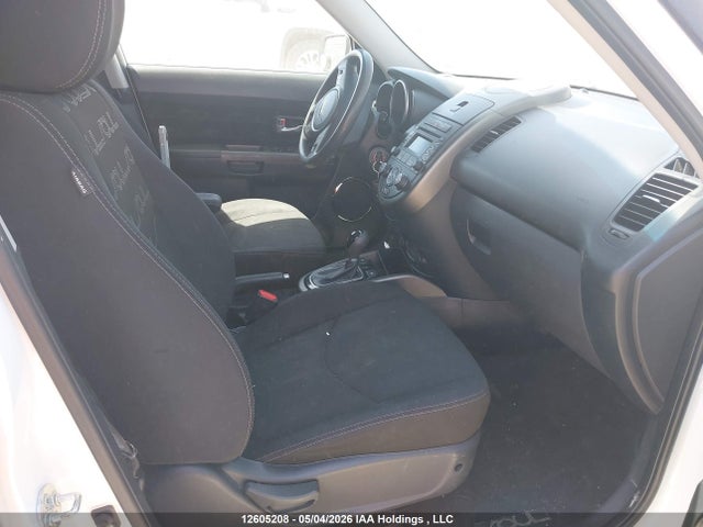 2013 Kia Soul 2.0l 2u/2.0l 4u/2.0l 4u Burner/2.0l 4u Luxury/2.0l 4u Retro მანქანა იყიდება აუქციონზე, vin: KNDJT2A6XD7768592, აუქციონის ნომერი: 12605208