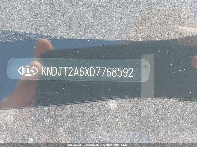 2013 Kia Soul 2.0l 2u/2.0l 4u/2.0l 4u Burner/2.0l 4u Luxury/2.0l 4u Retro მანქანა იყიდება აუქციონზე, vin: KNDJT2A6XD7768592, აუქციონის ნომერი: 12605208