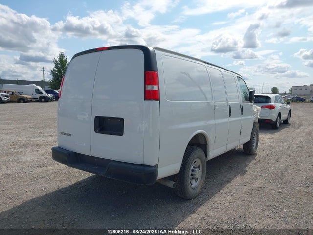 Chevrolet Express 2500 Work Van 2023 1GCWGAFP4P1142890 Image 4