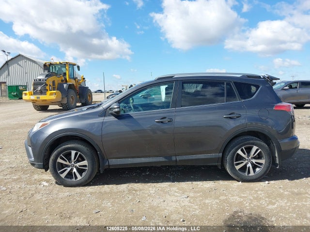 2T3ZFREV0JW498986 Toyota RAV4 LE