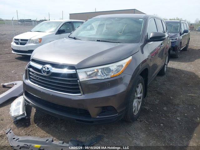 5TDBKRFH9GS300468 Toyota Highlander Le