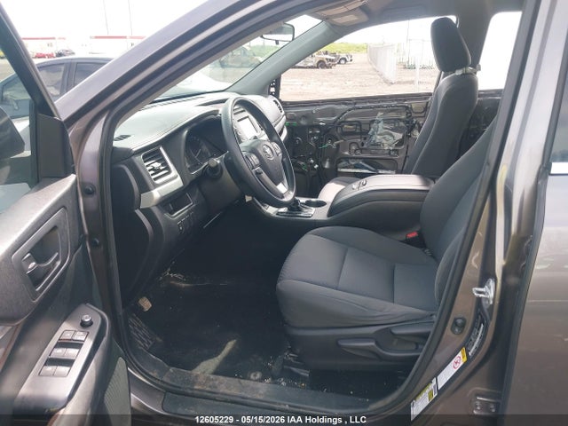 5TDBKRFH9GS300468 Toyota Highlander Le