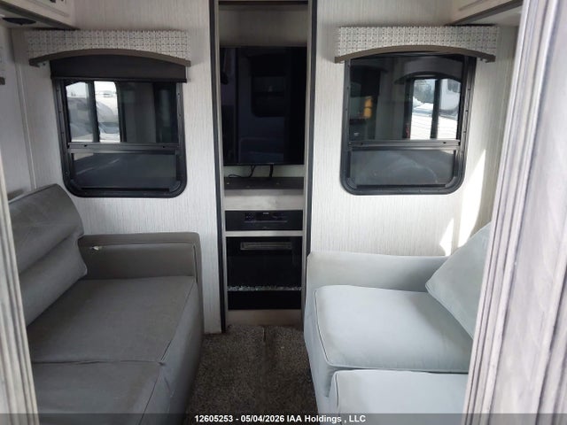 12605253 :رقم المزاد ، 4X4TSAS23NJ043948 vin ، 2022 Forest River  مزاد بيع