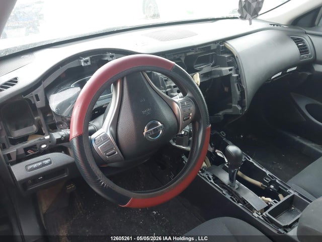 2014 Nissan Altima 2.5/s/sv/sl მანქანა იყიდება აუქციონზე, vin: 1N4AL3AP1EN260321, აუქციონის ნომერი: 12605261