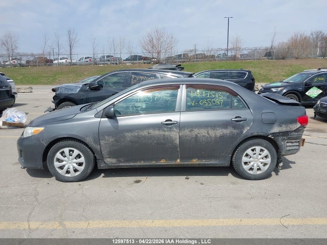 2013 Toyota Corolla Ce მანქანა იყიდება აუქციონზე, vin: 2T1BU4EE7DC035087, აუქციონის ნომერი: 12597513