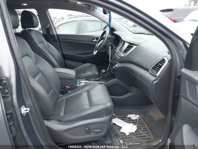 KM8J3CA2XHU418370 Hyundai Tucson Ultimate