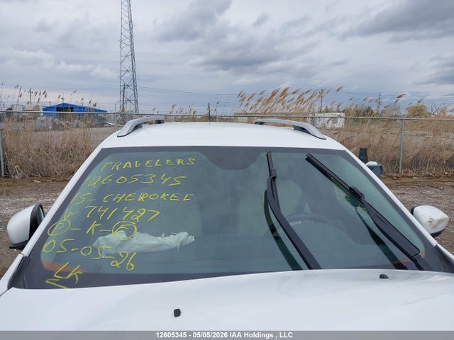 Auction sale of the 2015 Jeep Cherokee Latitude, vin: 1C4PJMCB5FW741427, lot number: 12605345