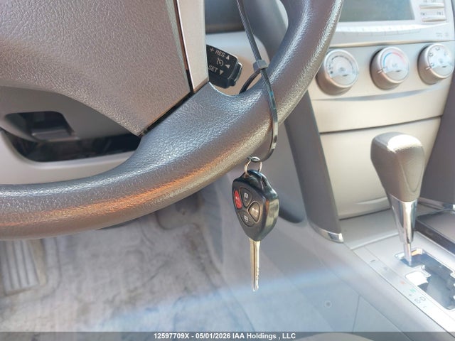 2010 Toyota Camry Le მანქანა იყიდება აუქციონზე, vin: 4T1BF3EK2AU104997, აუქციონის ნომერი: 12597709