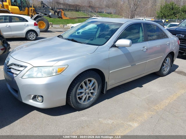 2010 Toyota Camry Le მანქანა იყიდება აუქციონზე, vin: 4T1BF3EK2AU104997, აუქციონის ნომერი: 12597709