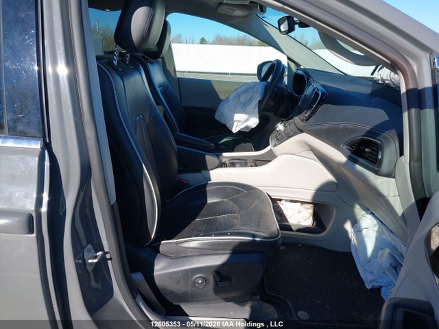 2C4RC1GG7NR136923 Chrysler Pacifica