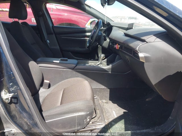 JM1BPBLM3P1615354 Mazda 3 Preferred