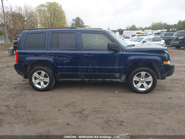 12605359 :رقم المزاد ، 1C4NJPAB2CD647394 vin ، 2012 Jeep Patriot Sport/north مزاد بيع
