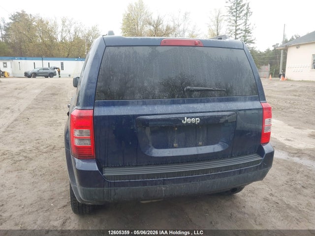 12605359 :رقم المزاد ، 1C4NJPAB2CD647394 vin ، 2012 Jeep Patriot Sport/north مزاد بيع