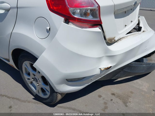 2015 Ford Fiesta Se მანქანა იყიდება აუქციონზე, vin: 3FADP4EJXFM209764, აუქციონის ნომერი: 12605363