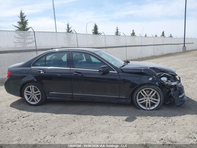 12605398 :رقم المزاد ، WDDGF8AB8DG104248 vin ، 2013 Mercedes-benz C 300 4matic مزاد بيع