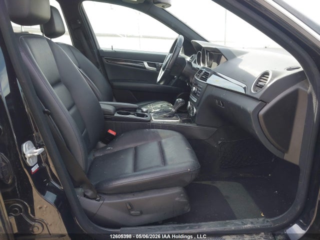 12605398 :رقم المزاد ، WDDGF8AB8DG104248 vin ، 2013 Mercedes-benz C 300 4matic مزاد بيع