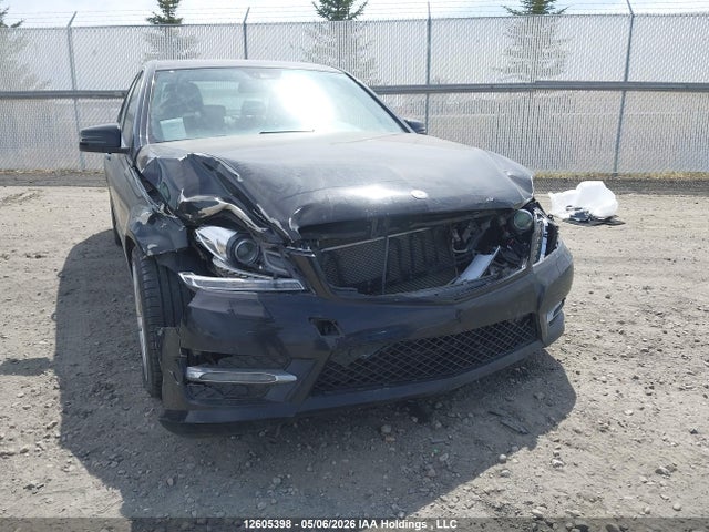 12605398 :رقم المزاد ، WDDGF8AB8DG104248 vin ، 2013 Mercedes-benz C 300 4matic مزاد بيع