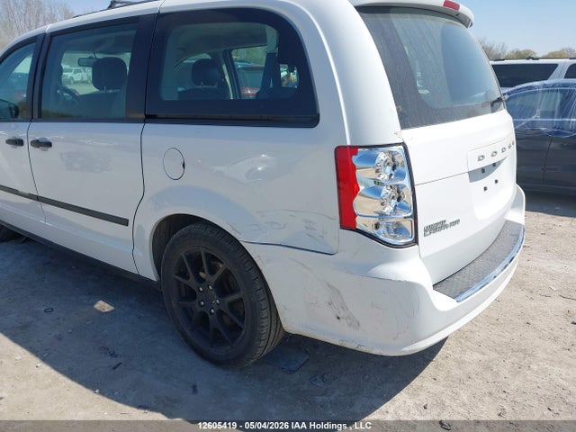 2C4RDGBG5FR746831 Dodge Grand Caravan Se/sxt