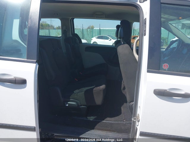2C4RDGBG5FR746831 Dodge Grand Caravan Se/sxt