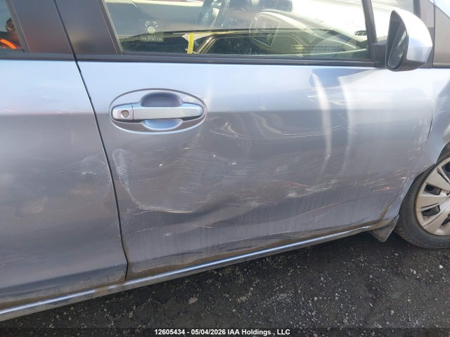 12605434 :رقم المزاد ، JTDKTUD37CD519944 vin ، 2012 Toyota Yaris مزاد بيع