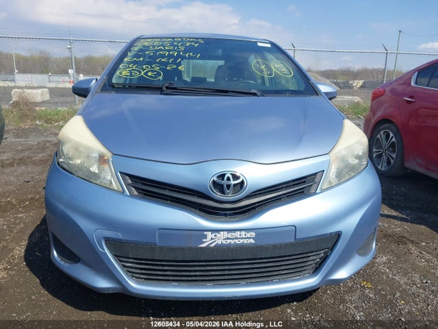 12605434 :رقم المزاد ، JTDKTUD37CD519944 vin ، 2012 Toyota Yaris مزاد بيع