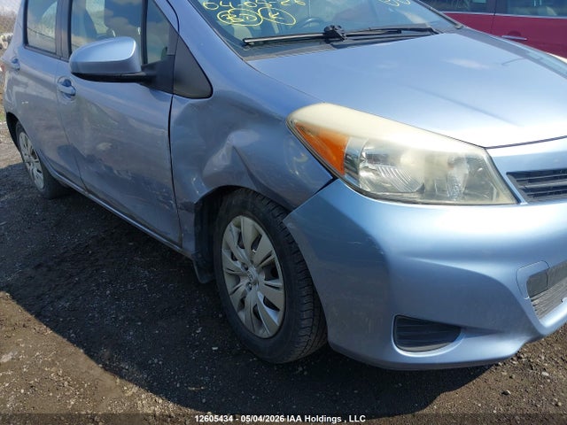 12605434 :رقم المزاد ، JTDKTUD37CD519944 vin ، 2012 Toyota Yaris مزاد بيع