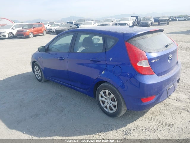 2013 Hyundai Accent Gl მანქანა იყიდება აუქციონზე, vin: KMHCT5AE1DU109296, აუქციონის ნომერი: 12605438