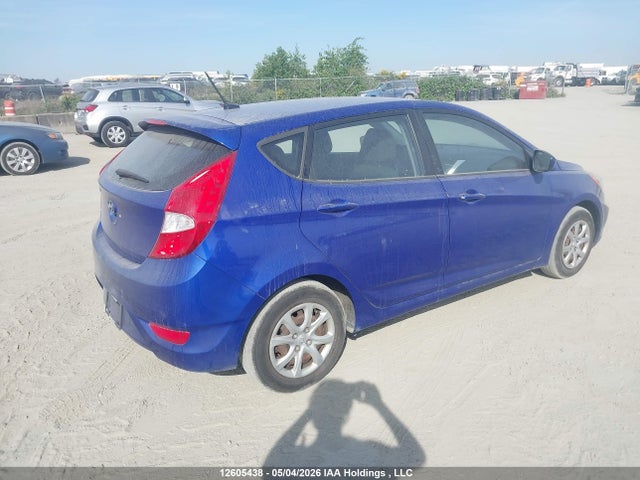 2013 Hyundai Accent Gl მანქანა იყიდება აუქციონზე, vin: KMHCT5AE1DU109296, აუქციონის ნომერი: 12605438