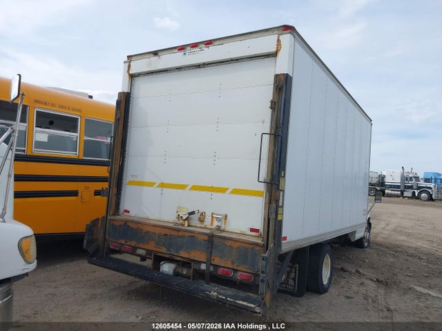 12605454 :رقم المزاد ، 1GDJG31UX41220115 vin ، 2004 Gmc Savana Special Standard مزاد بيع