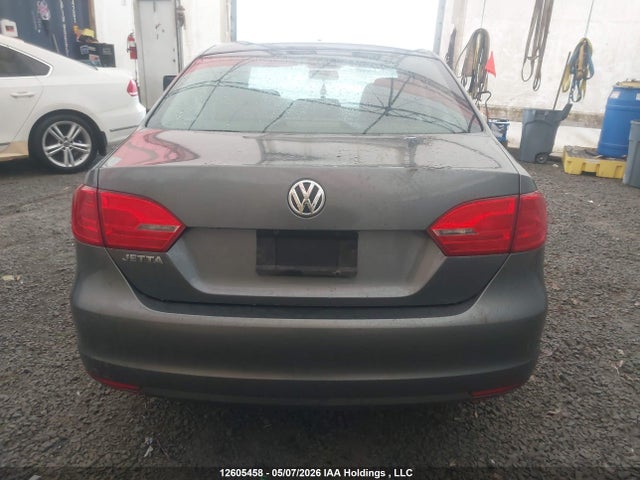 12605458 :رقم المزاد ، 3VW2K7AJ7DM415996 vin ، 2013 Volkswagen Jetta 2.0l Trendline/2.0l Trendline+ مزاد بيع