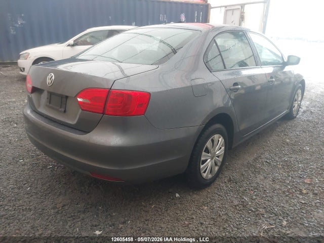 12605458 :رقم المزاد ، 3VW2K7AJ7DM415996 vin ، 2013 Volkswagen Jetta 2.0l Trendline/2.0l Trendline+ مزاد بيع