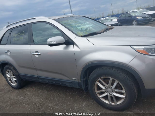 5XYKTDA71EG511799 KIA Sorento Lx V6