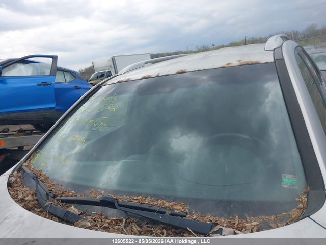 5XYKTDA71EG511799 KIA Sorento Lx V6