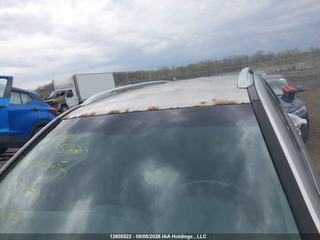 5XYKTDA71EG511799 KIA Sorento Lx V6