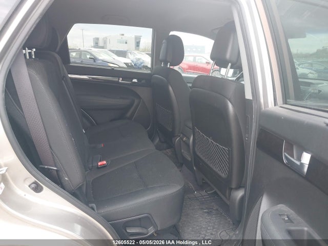 5XYKTDA71EG511799 KIA Sorento Lx V6