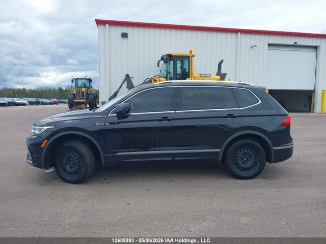 3VV4B7AX5RM107878 Volkswagen Tiguan Sel R-line Black