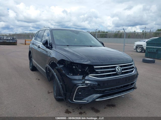 3VV4B7AX5RM107878 Volkswagen Tiguan Sel R-line Black
