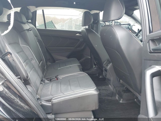 3VV4B7AX5RM107878 Volkswagen Tiguan Sel R-line Black