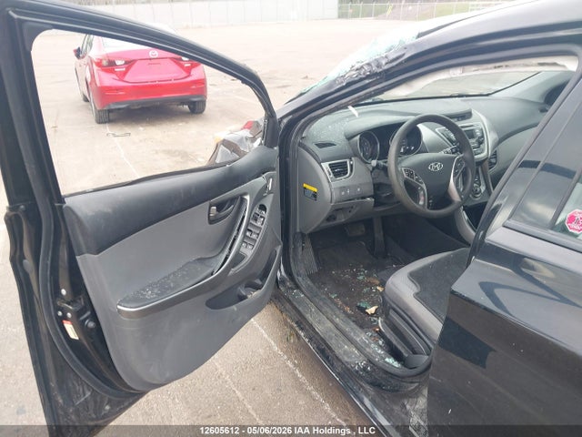 2013 Hyundai Elantra Gls/limited მანქანა იყიდება აუქციონზე, vin: 5NPDH4AE2DH262932, აუქციონის ნომერი: 12605612