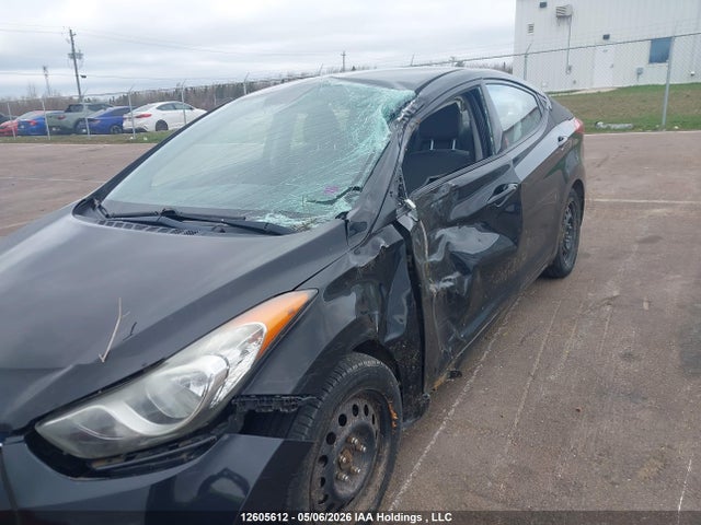 2013 Hyundai Elantra Gls/limited მანქანა იყიდება აუქციონზე, vin: 5NPDH4AE2DH262932, აუქციონის ნომერი: 12605612