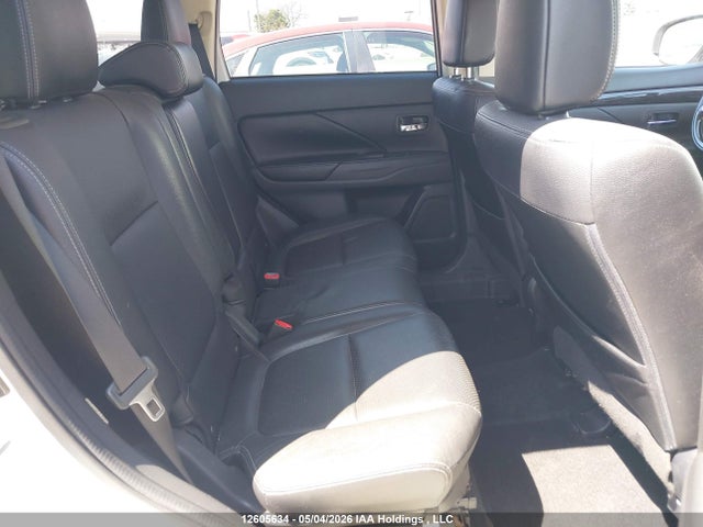 12605634 :رقم المزاد ، JA4AZ2A36HZ600862 vin ، 2017 Mitsubishi Outlander Es مزاد بيع